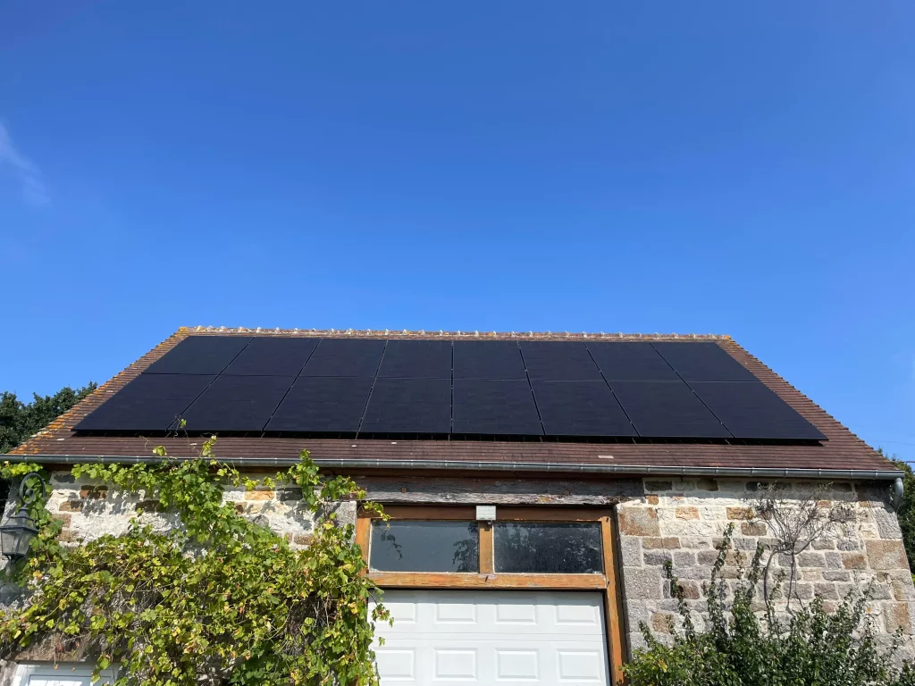 Réduction de dépenses énergétiques avec des panneaux solaires photovoltaïques
